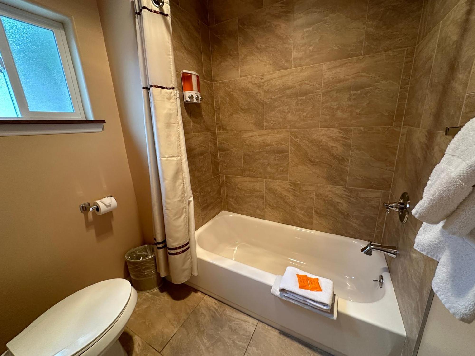 Abram Inn&suites 2*