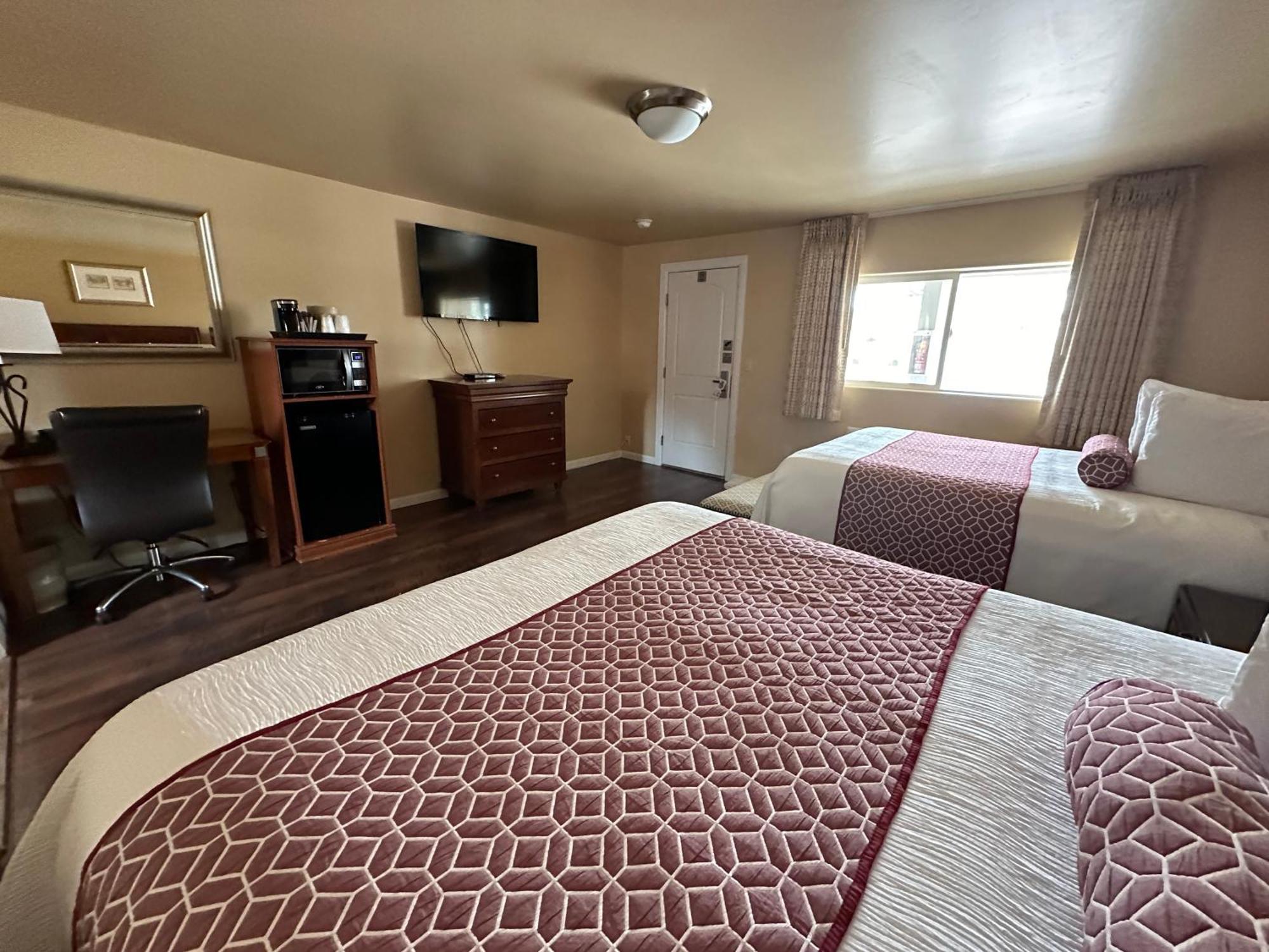 Inn Abram & 2*