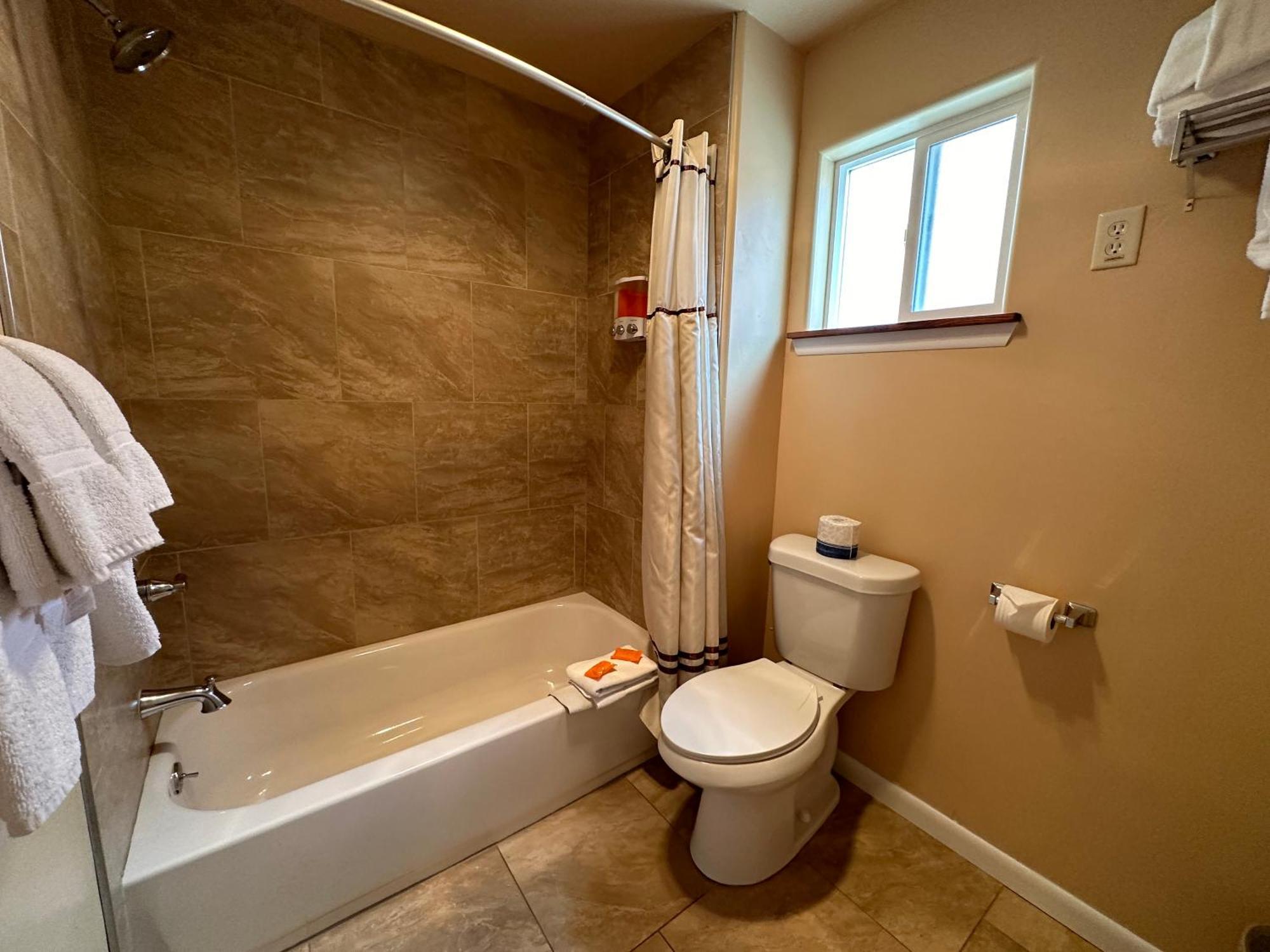 Inn Abram &